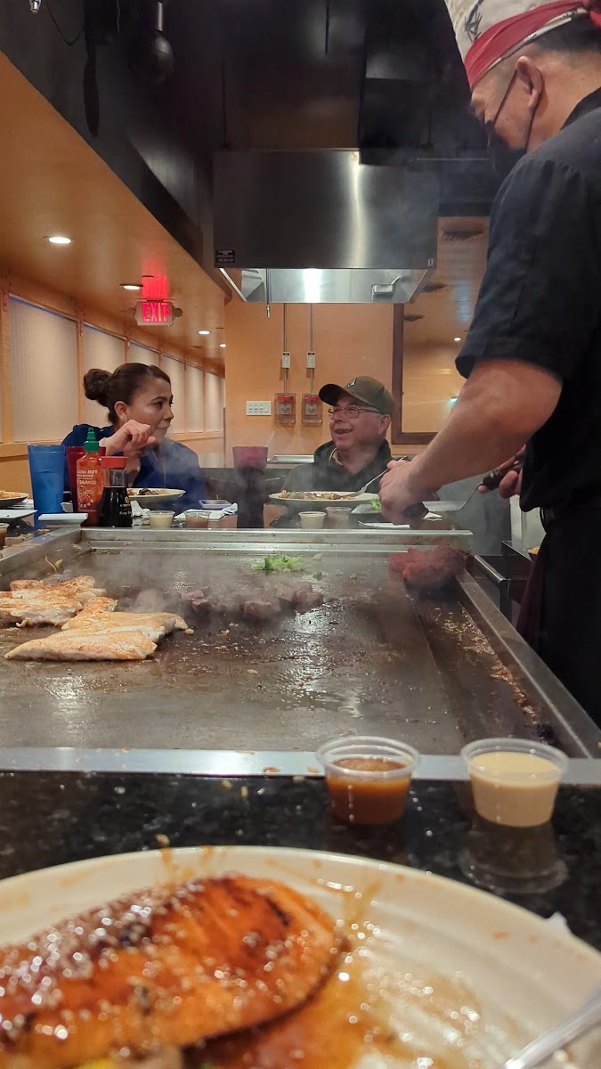 Fujiyama Japanese Restaurant – Photo 2