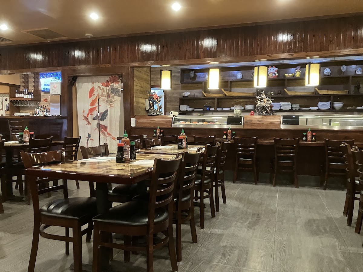 Fujiyama Japanese Restaurant – Photo 3