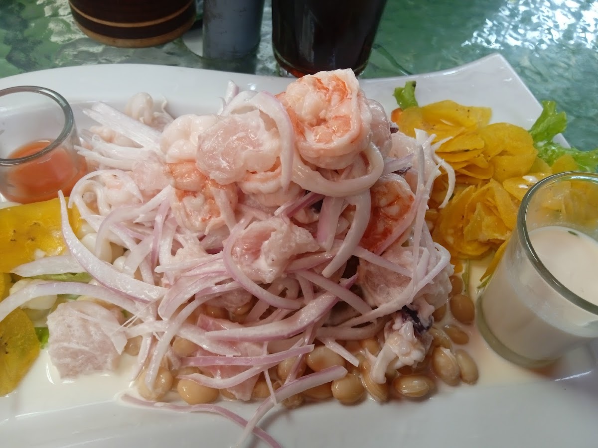 La Chinita Pescados Carnes Y Mariscos