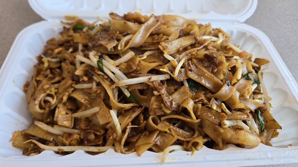Malay Thai Famous Cuisine Ltd. – Photo 3