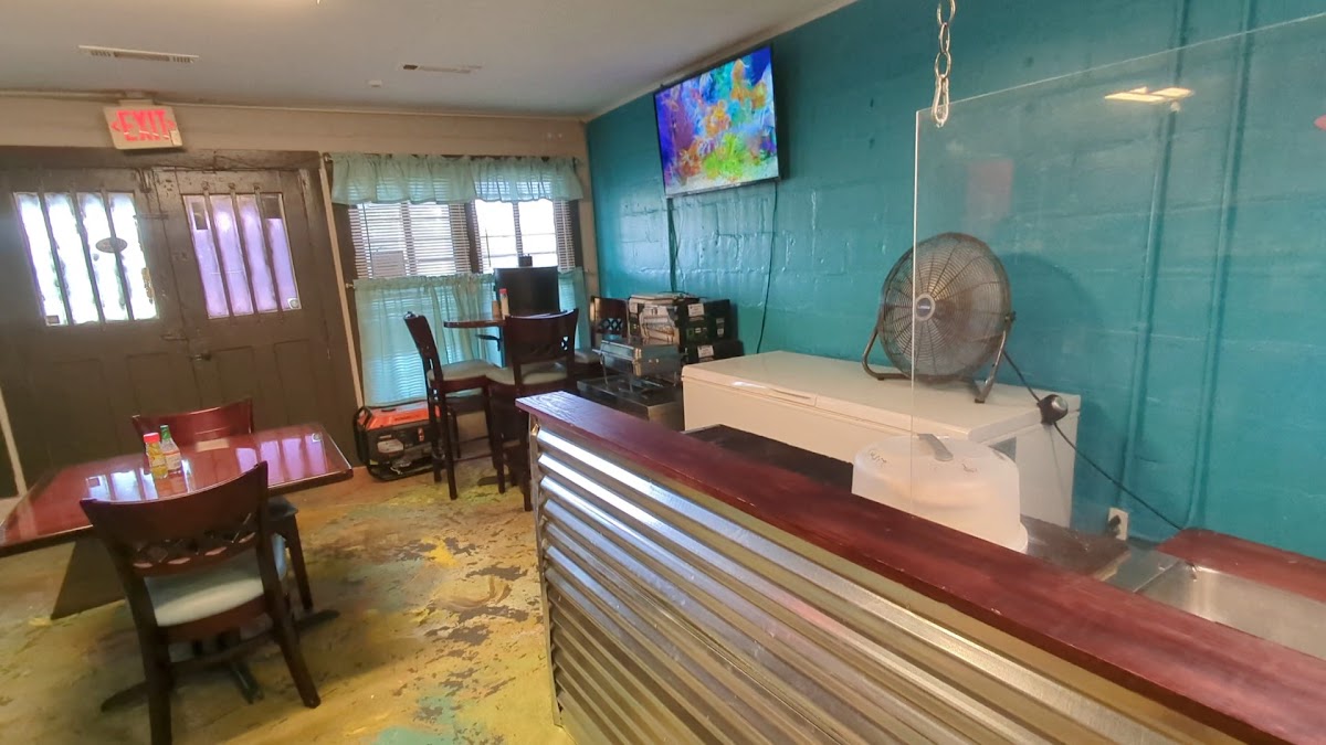 Mama T's Restaurant – Photo 2