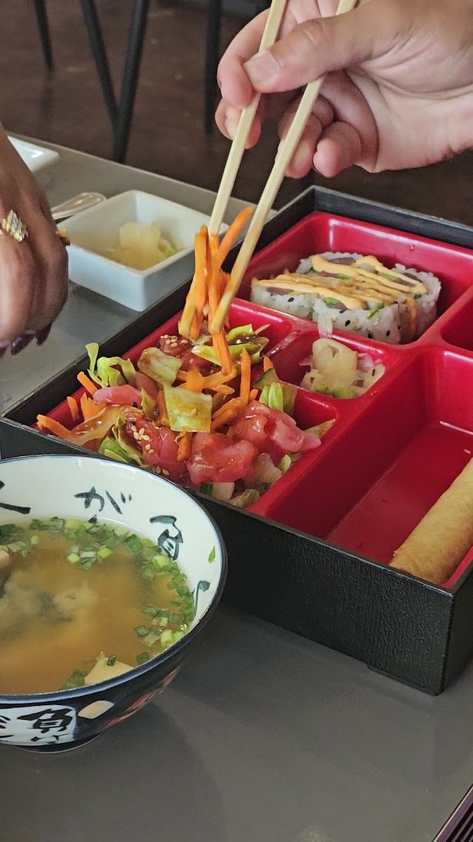 Min Sushi & Ramen Bowl – Photo 2